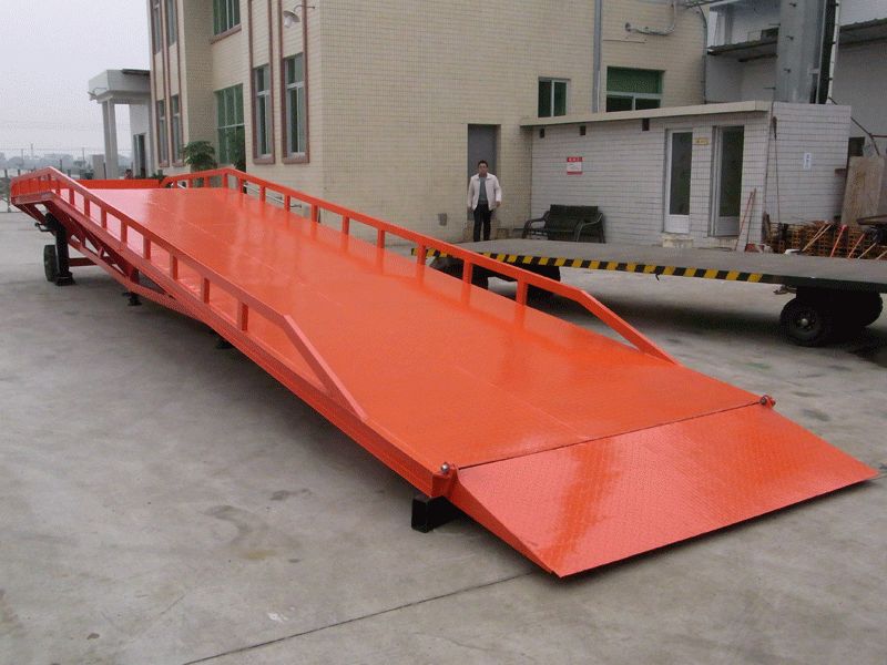 成都移動(dòng)式登車(chē)橋